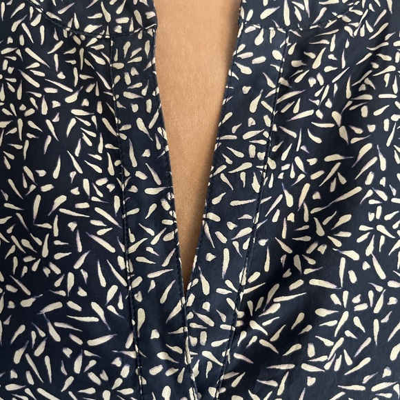 Garnet Hill Navy and White Silk Popover Blouse Size 12 - Picture 7 of 10